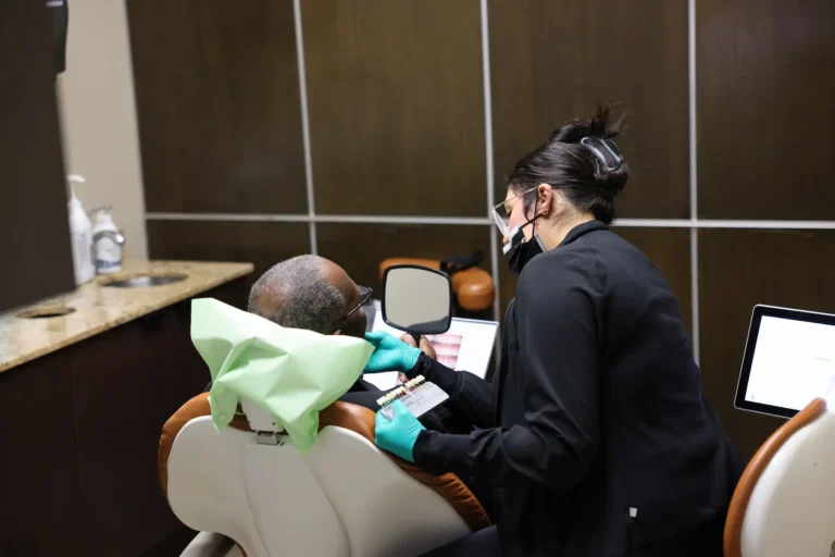 Tooth Implants vs Dentures: What Sets Them Apart