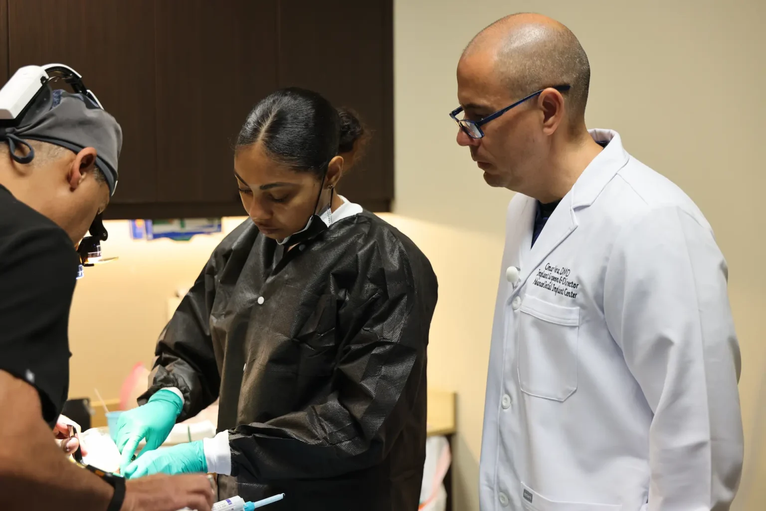 dental implants vs veneers