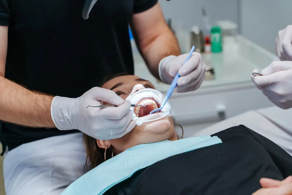 Tooth Extraction vs Dental Implant